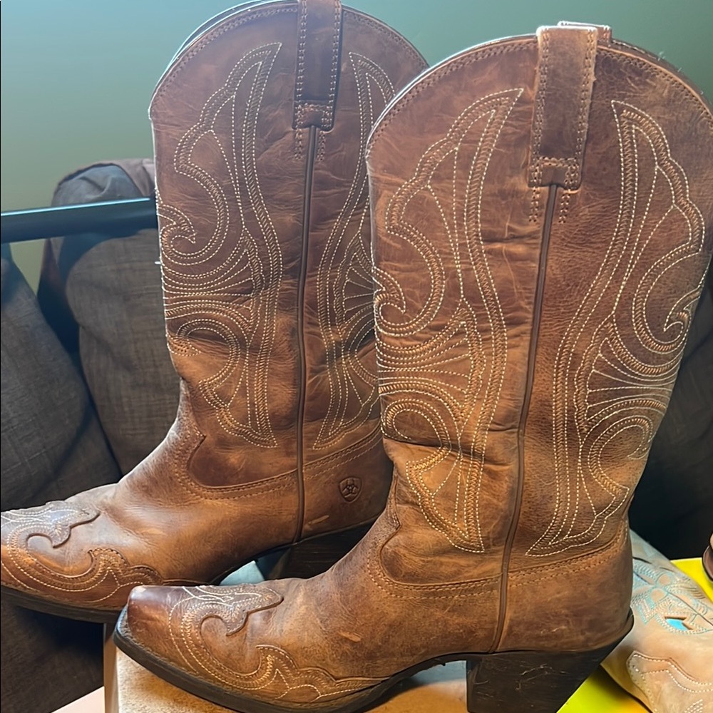 Ariat 7.5 boots